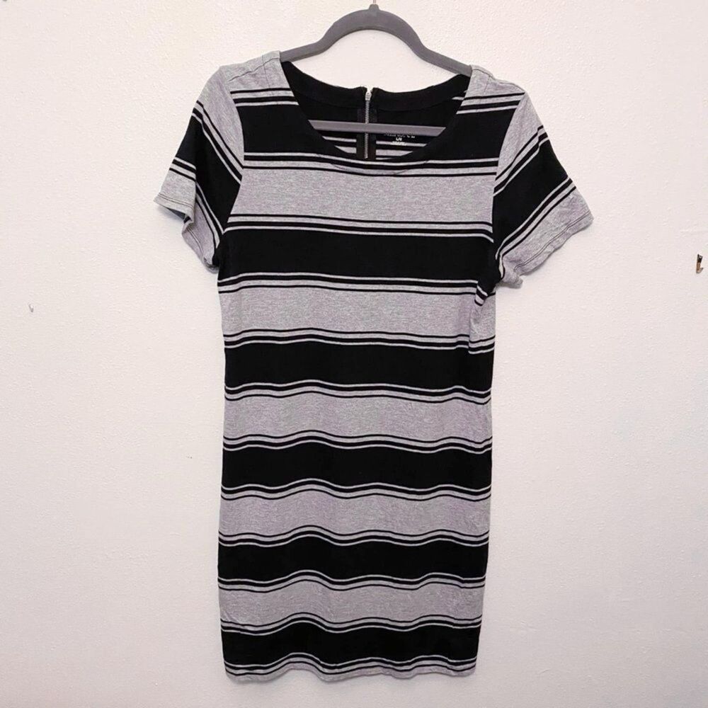 Merona Short-Sleeved Gray Black Striped Dress